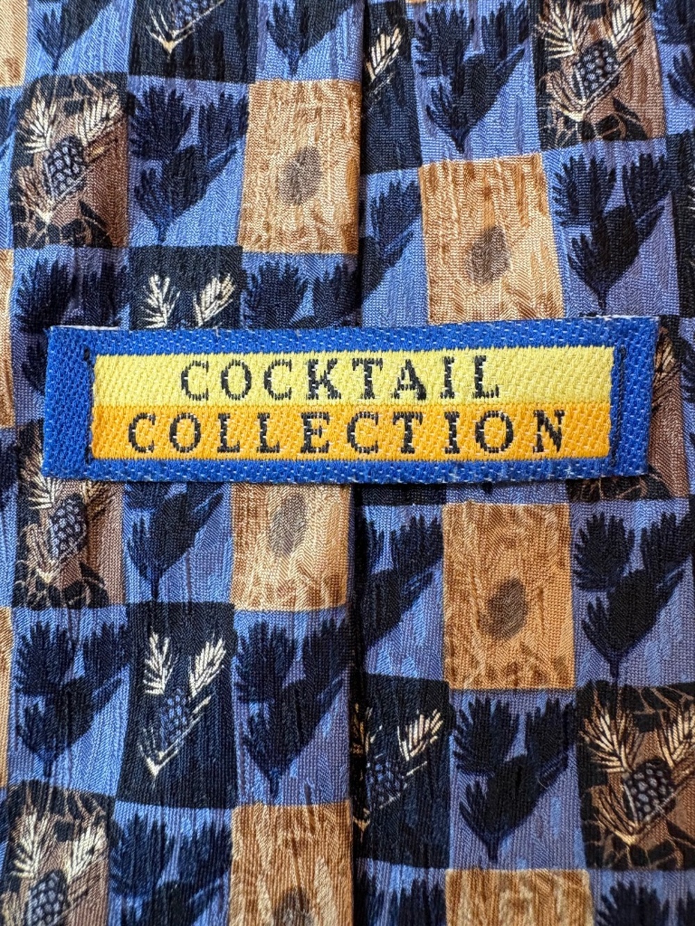 Vintage Cocktail Collection by Stonehenge Silk Tie